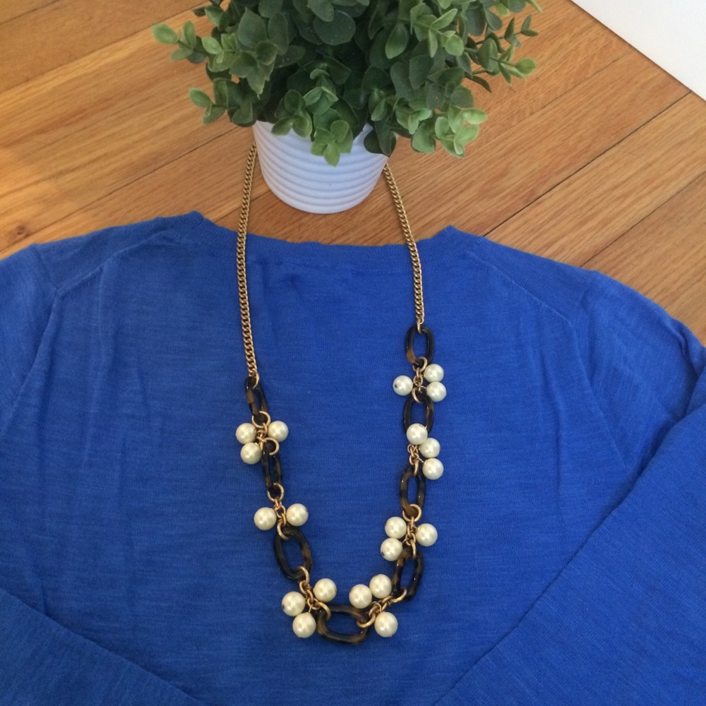 J crew tortoise and Pearl cluster necklace